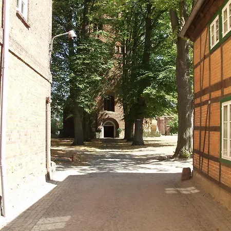 Ferienwohnung In Der Alten Schusterei Apartment *